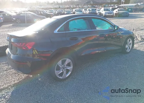 2022 Audi A3 Premium 40 Tfsi Front-Wheel Drive S Tronic z USA, uszkodzony, nr VIN WAUAUDGY0NA028875